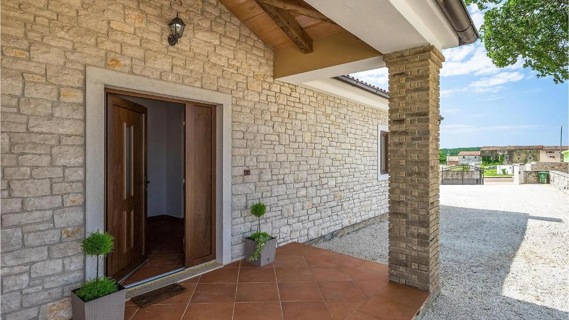 רוביני Villa Nino