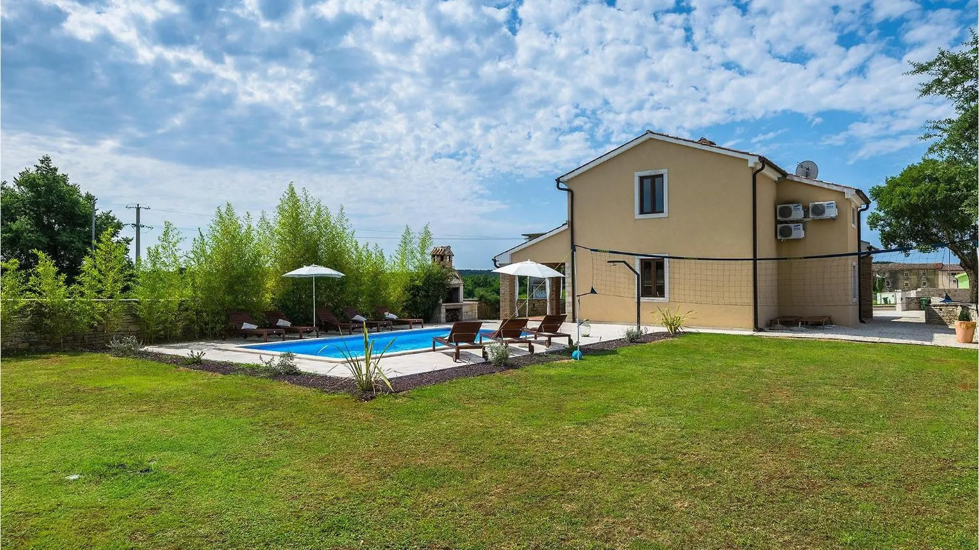 רוביני Villa Nino