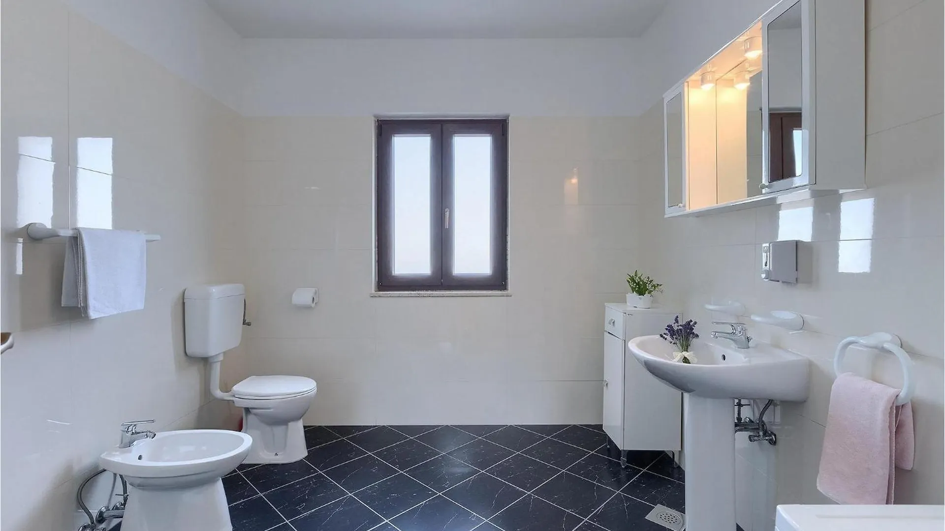 רוביני Villa Nino 0*,  קרואטיה