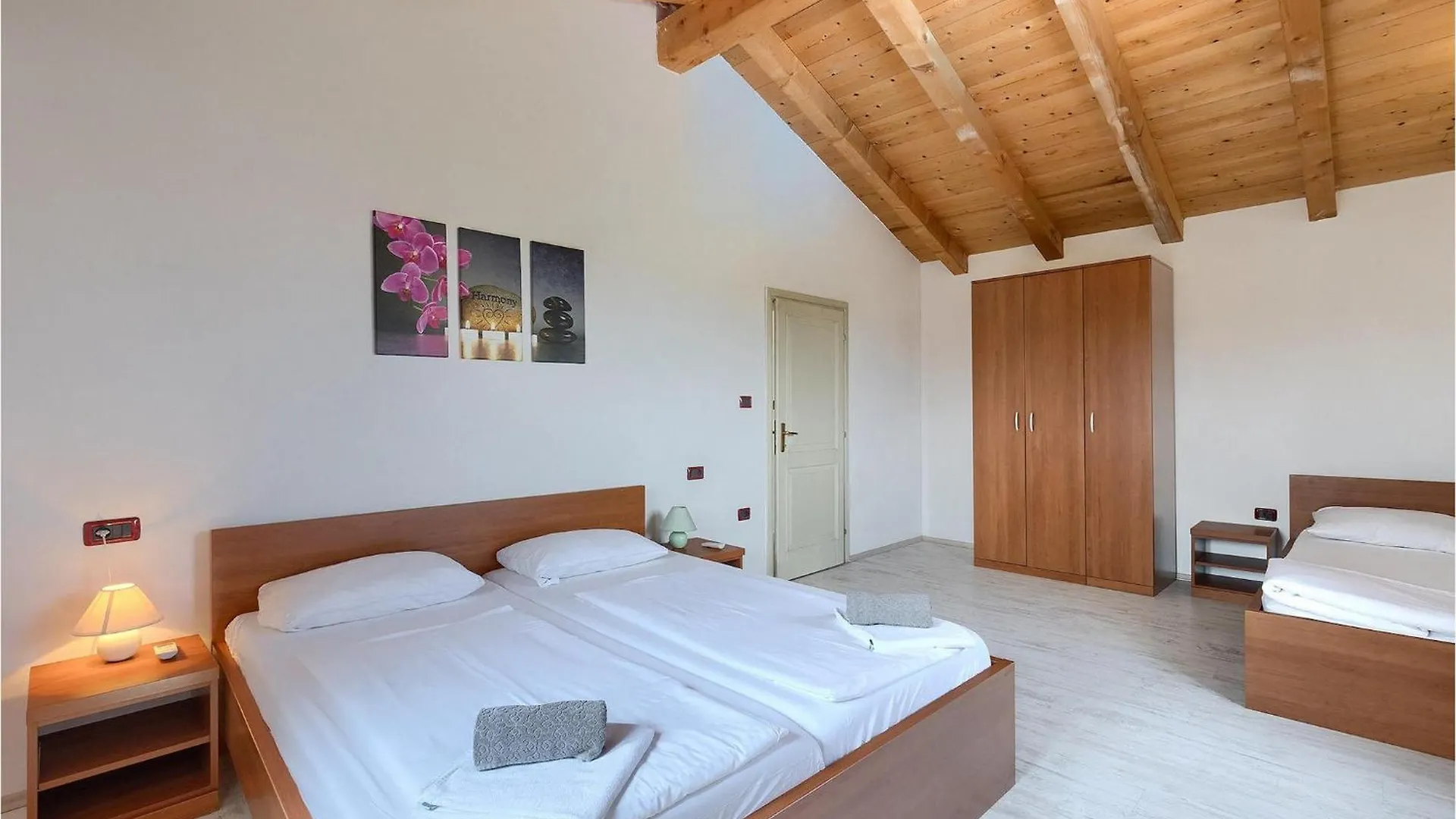 רוביני Villa Nino בית נופש